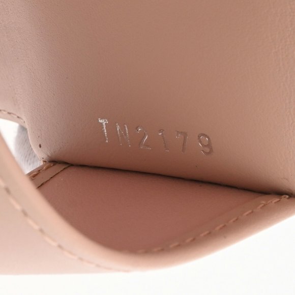 LOUIS VUITTON Monogram Mahina Multicle 4 Pink M82760 Leather Key Case - Picture 12 of 13